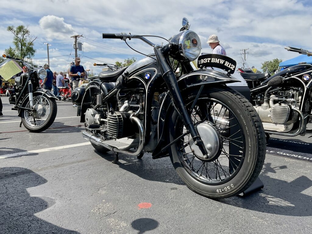 Vintage BMW R12